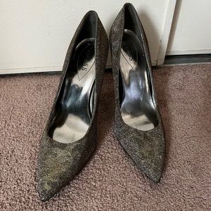 Guess Platinum and Gold Cheetah Glitter Pumps